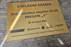 dvouvrstvý plast