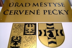 vybarvená cedule