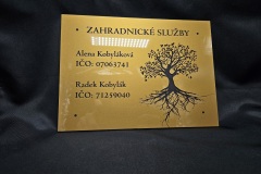 zlato-černá cedule