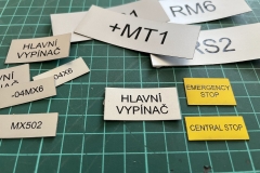 folie s gravírem podlepená